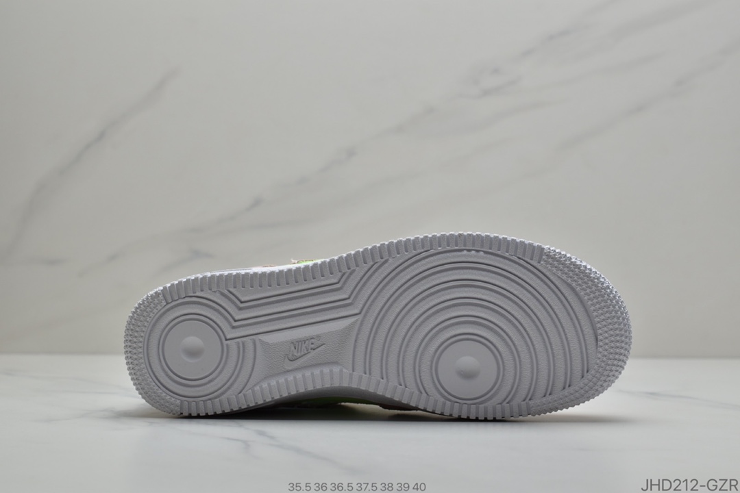 190 耐克Nike Wmns Air Force 1′07 LV8 GS”Pure Platinum”麂皮白粉黄拼色 空军一号经典低帮百搭休闲运动板鞋CJ4093-300