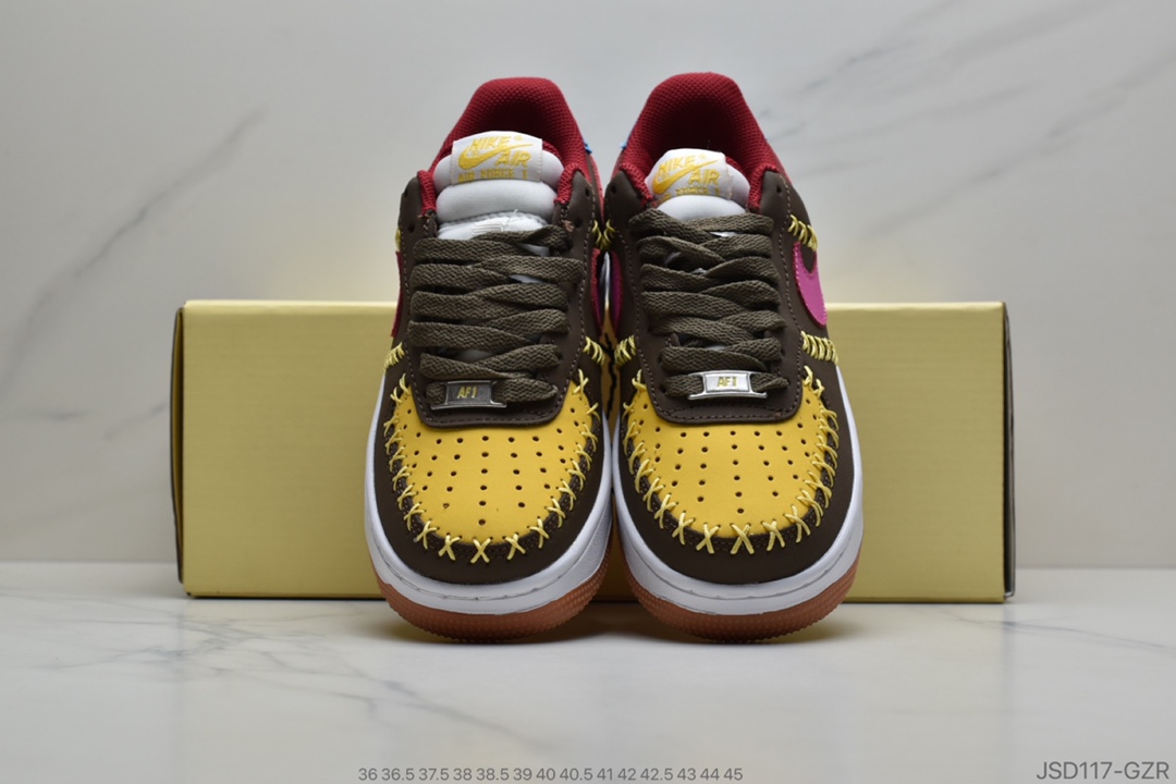 200 公司级耐克/NIKE  耐克空军低帮板鞋 棕黄粉钩拼接 货号：CN2405-900