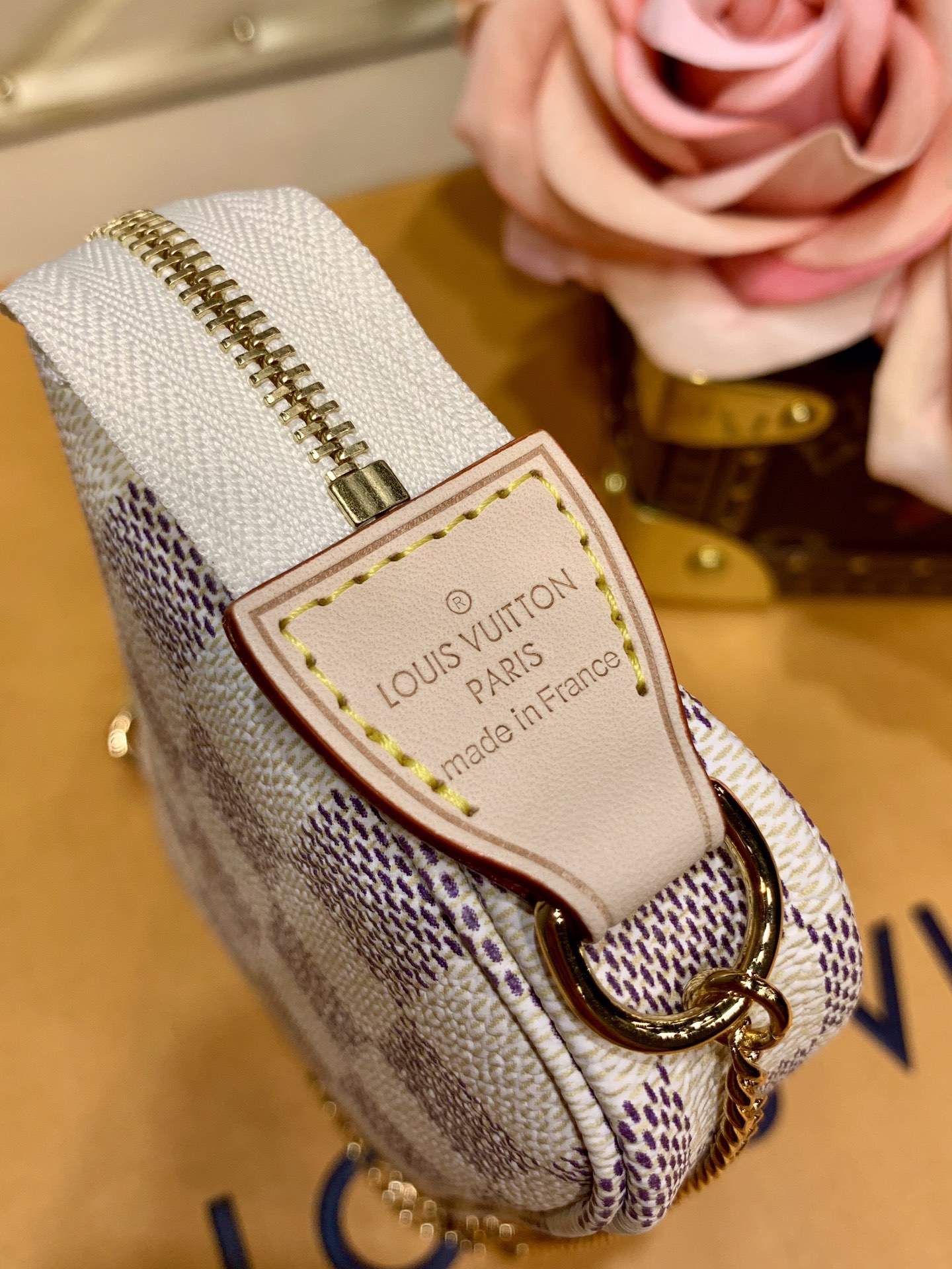 Louis Vuitton LV Mini Pochette Accessoires N58010白格