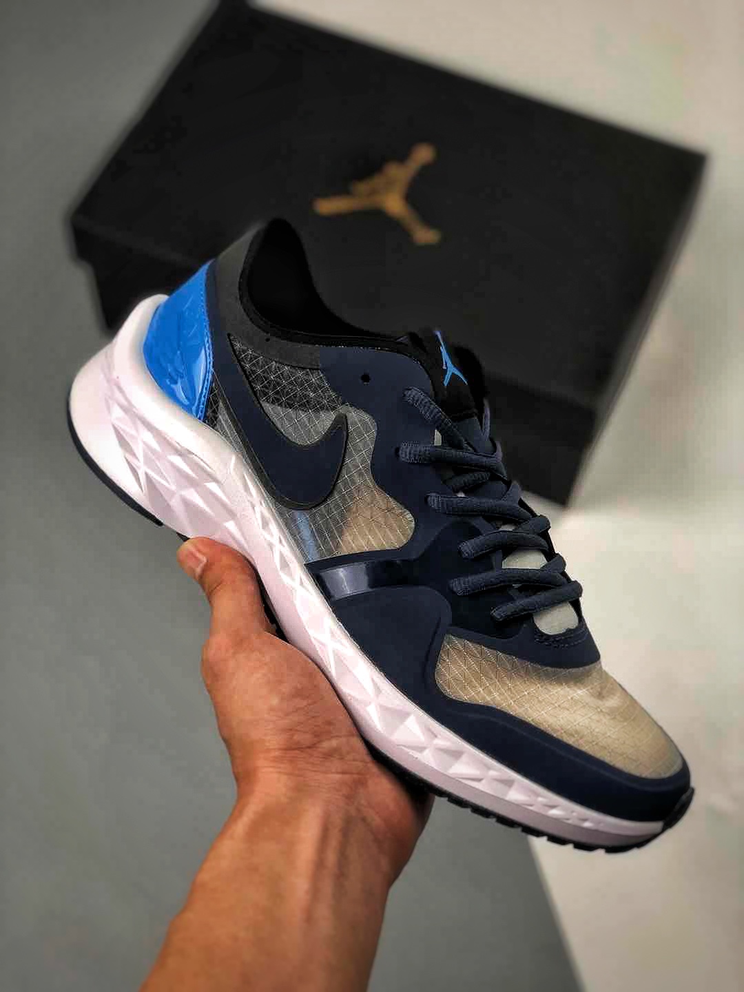Apoyo al pago contra reembolso Air Jordan Zoom 85, zapatilla de running ligera y transpirable. Serie de carre…