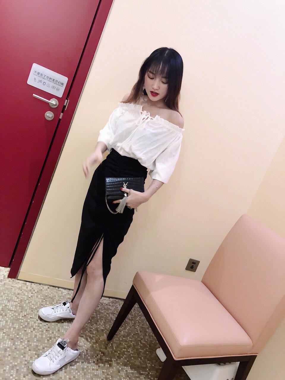 YSL KATE 19CM 流苏链条包 452159鳄鱼纹/黑色银扣