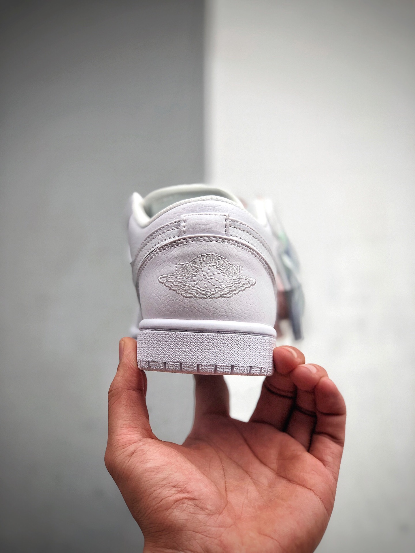 200  Air Jordan 1 Low “Triple White” 低帮 全白 AJ1 乔丹1代 aj1 553558-111