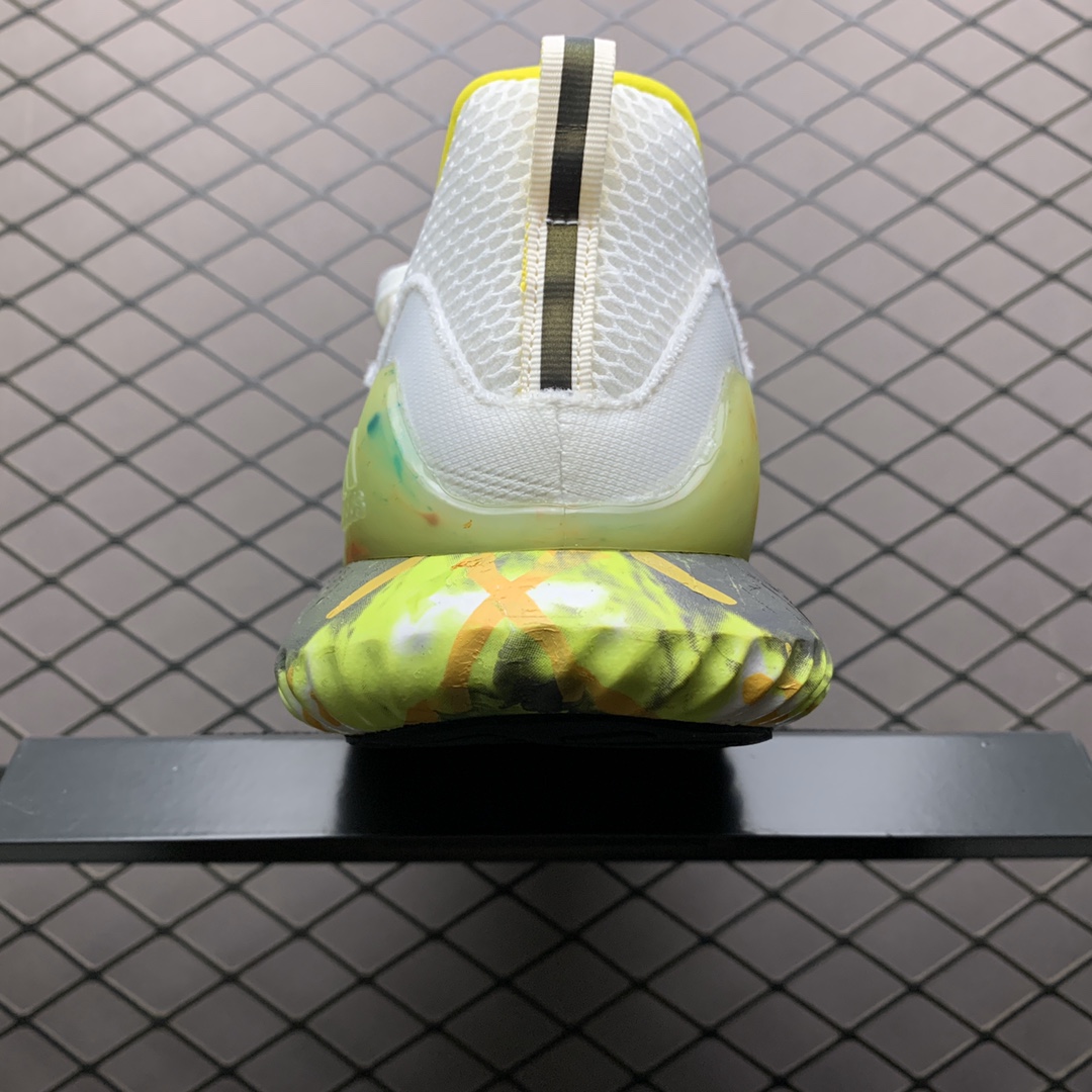 200 Adidas 阿迪达斯 AlphaBounce  Beyond m 阿尔法10代 网面休闲跑步鞋 CG3306