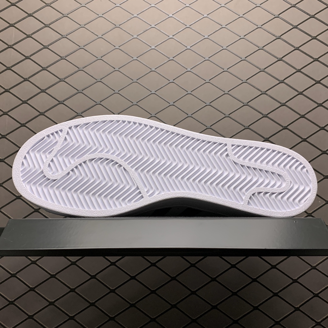 180 Adidas 阿迪达斯 Superstar 2020 金标贝壳头运动休闲板鞋 FV8270