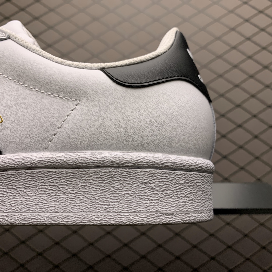 180 Adidas 阿迪达斯 Superstar 2020 金标贝壳头运动休闲板鞋 FV8270
