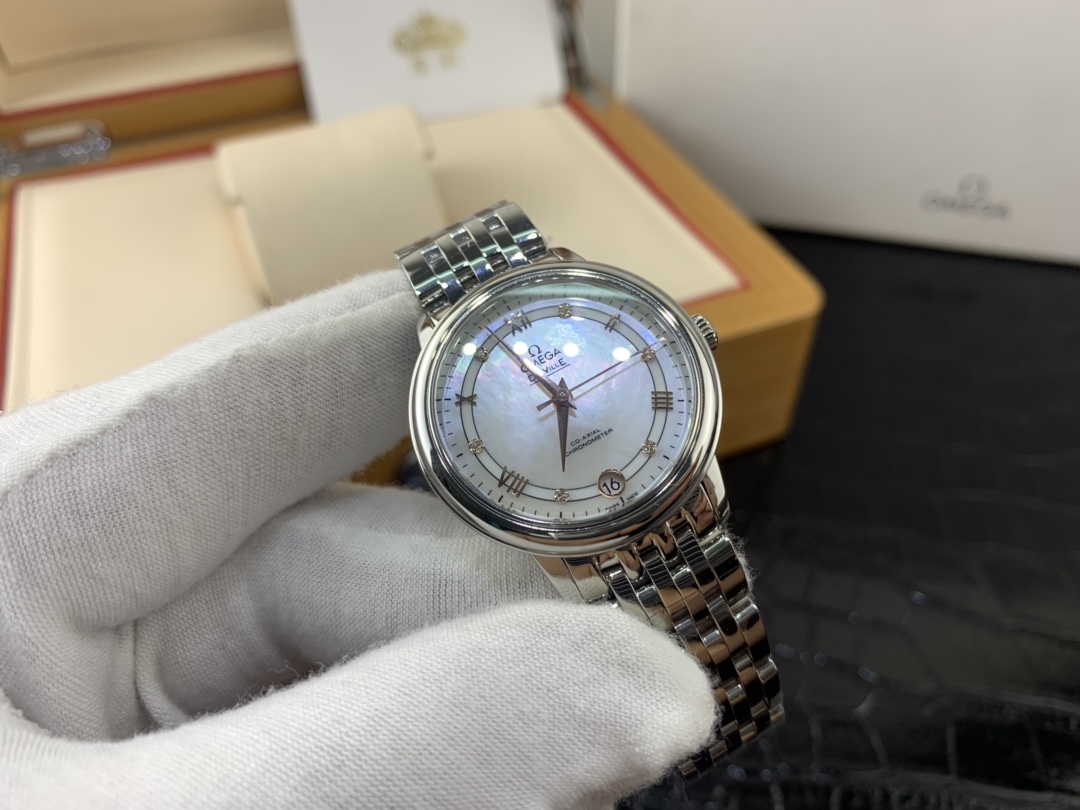 Omega 皇家 欧米茄蝶飞系列女表