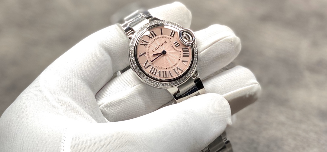 Cartier 卡地亚蓝气球系列 客户定制版 该款定制需要3天 型号WE9003Z3 女士表径33毫米