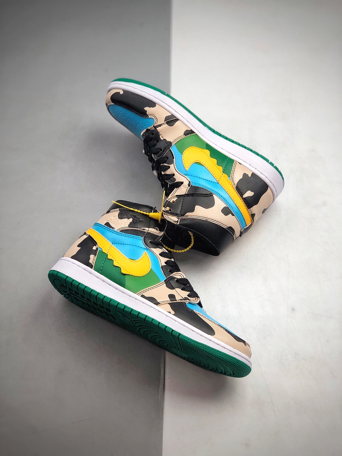 230 客制 Ben & Jerry's x AJ1  牛奶淇冰淋 大厂原装级出品 CU3244-100