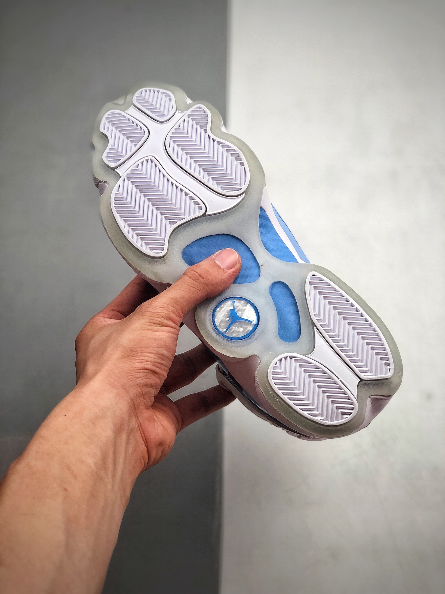 250  耐克Nike Air Jordan 6 RIngs“北卡蓝” 六冠王 乔丹6代时尚休闲篮球鞋cw7037-100