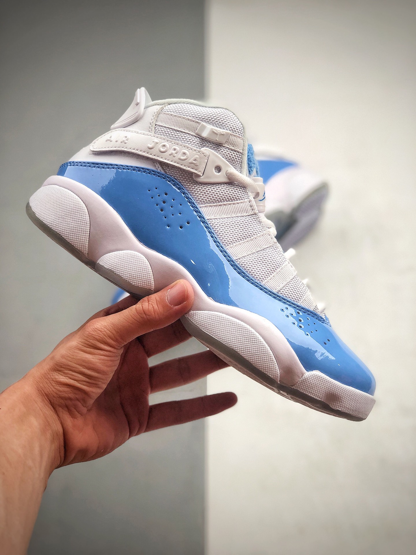 250  耐克Nike Air Jordan 6 RIngs“北卡蓝” 六冠王 乔丹6代时尚休闲篮球鞋cw7037-100