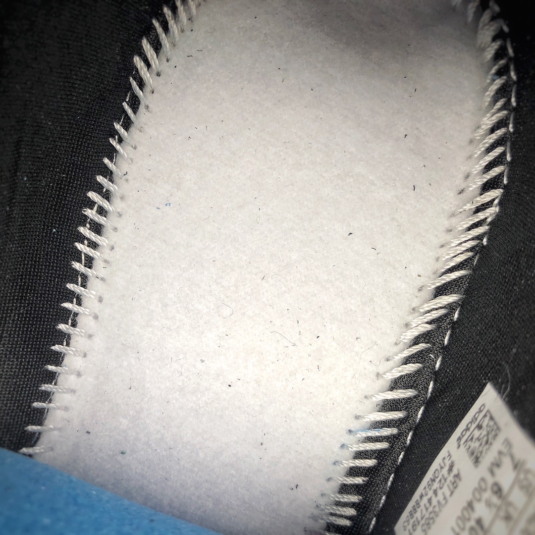 200  Adidas 阿迪达斯 Nite Jogger Boost夏季网面透气款