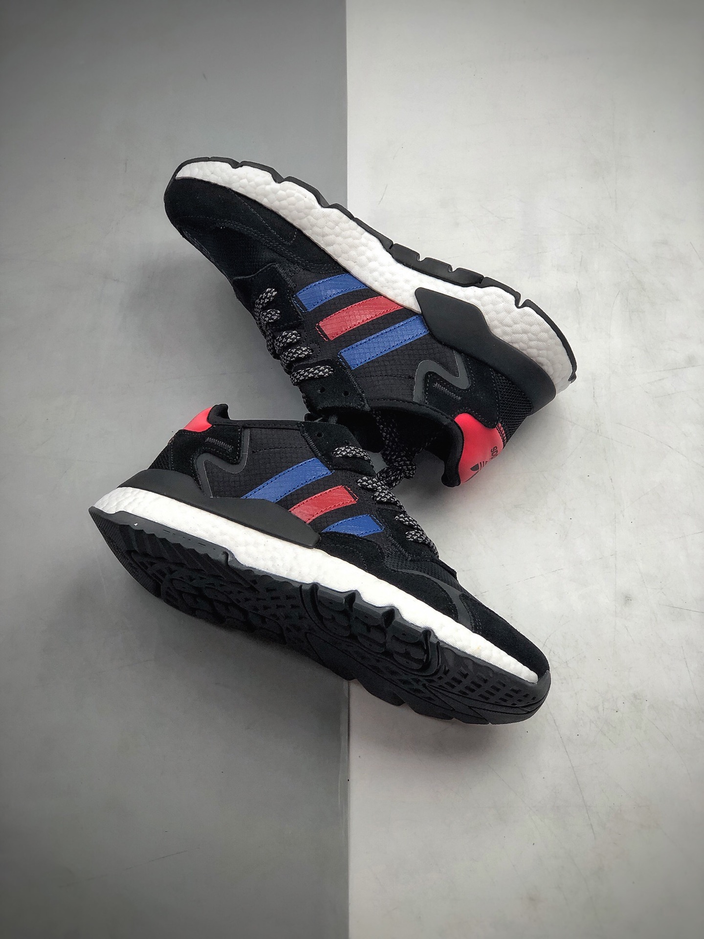200  Adidas 阿迪达斯 Nite Jogger Boost夏季网面透气款