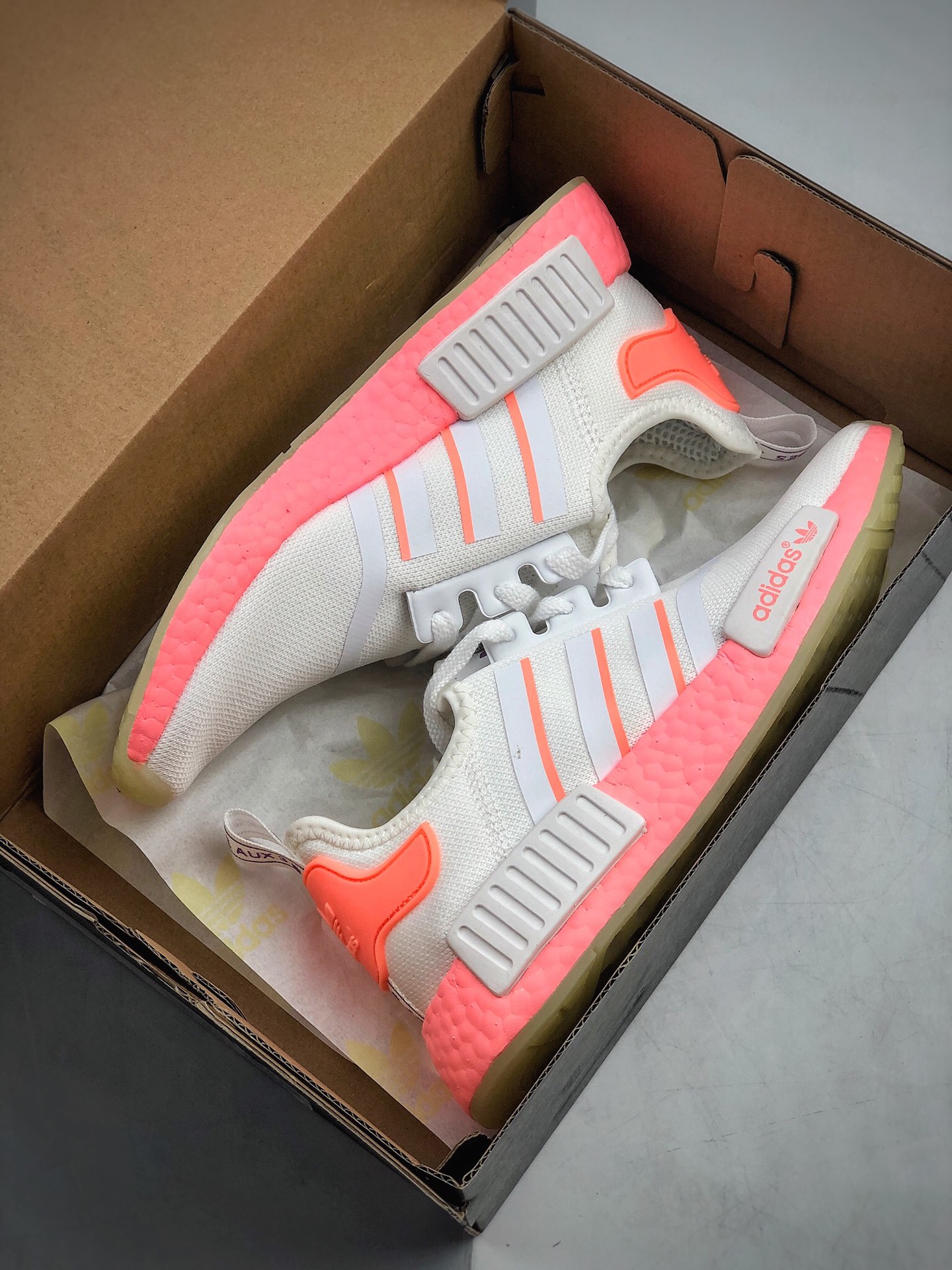 230 Adidas Boost NMD  R1  FY9388