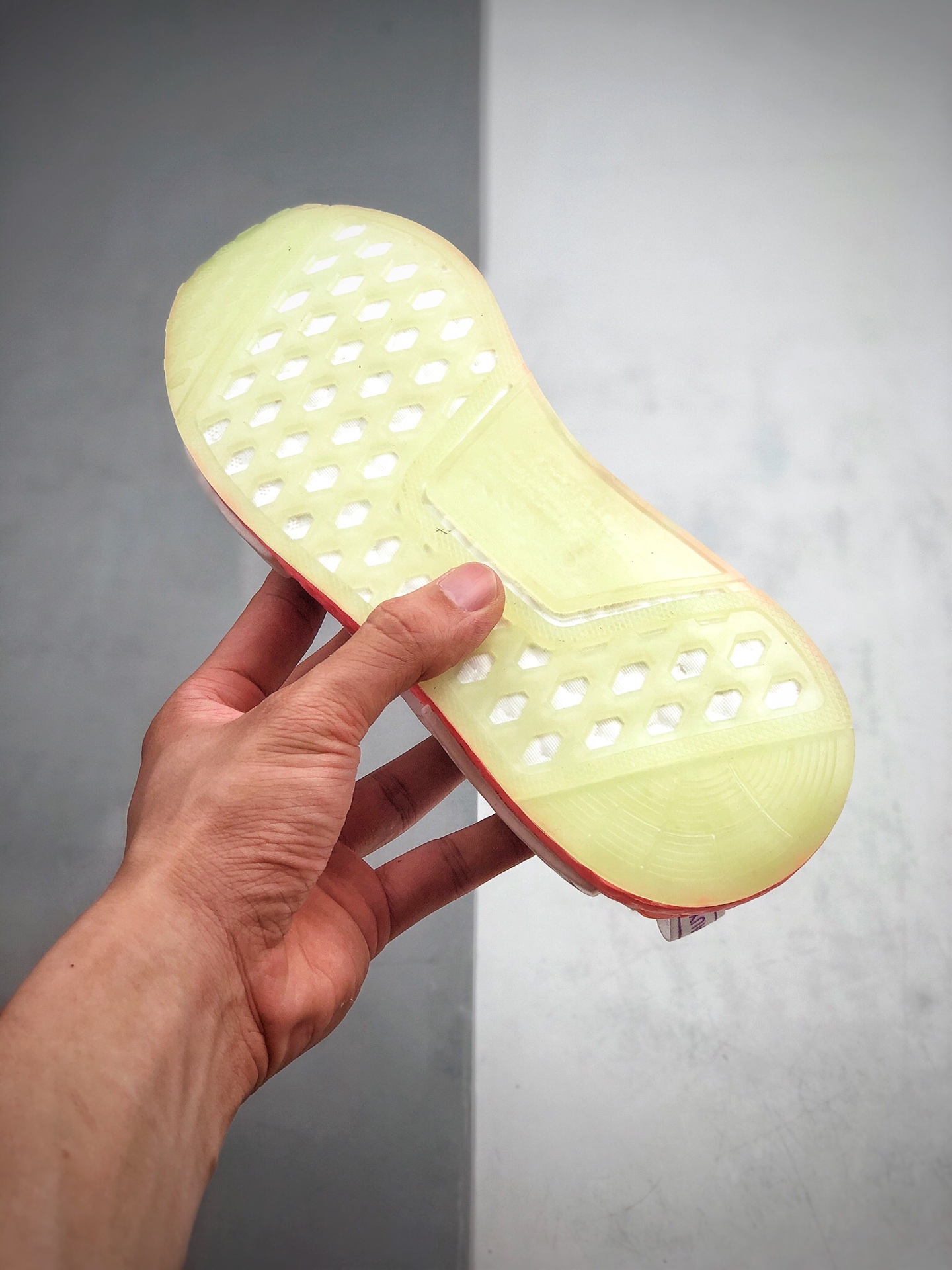 230 Adidas Boost NMD  R1  FY9388