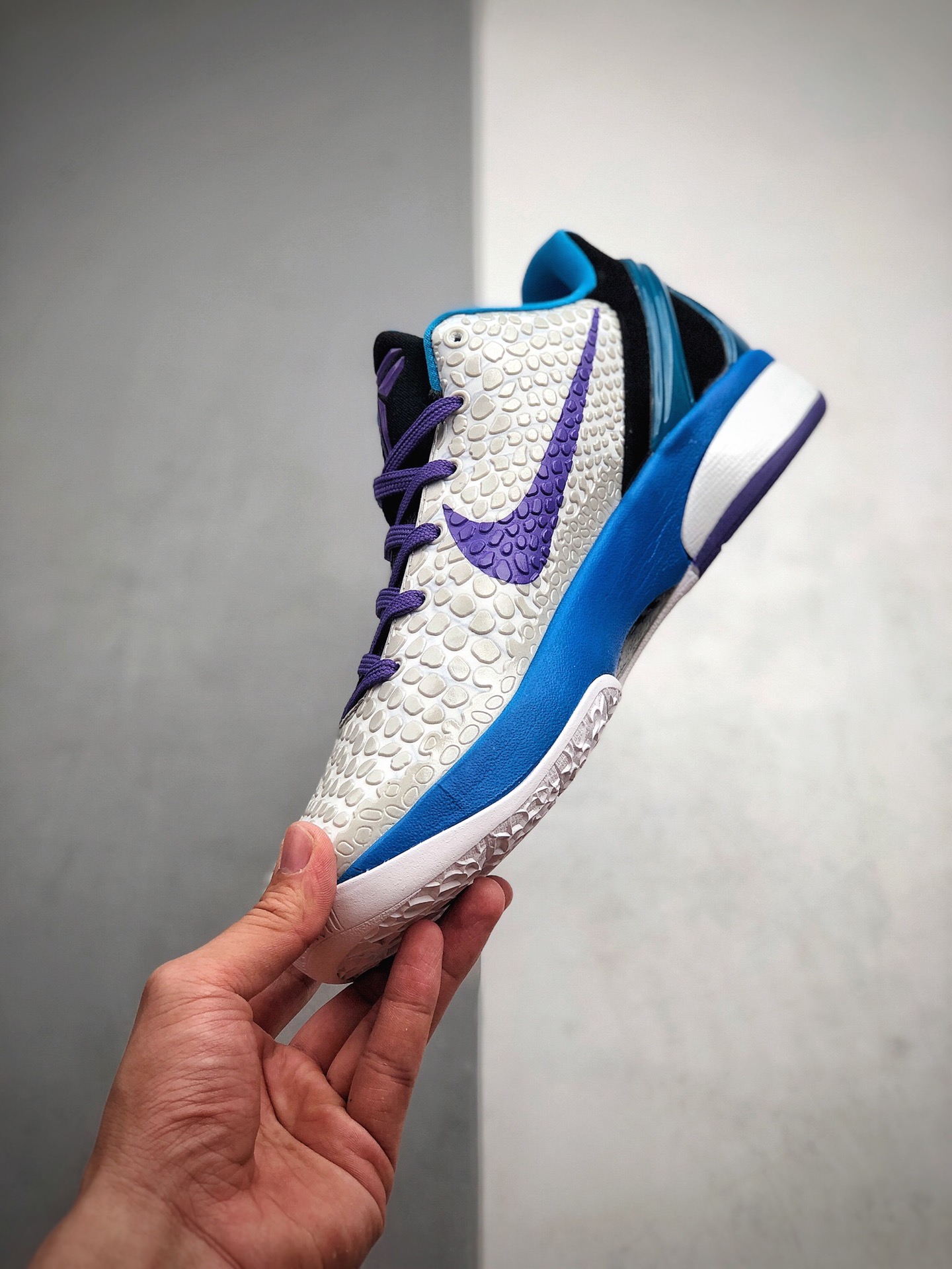 250 Nike Zoom Kobe 6 选秀日  Kobe 6 EricA var首次將科比在球場上的外号“黑曼巴”CW2190-102