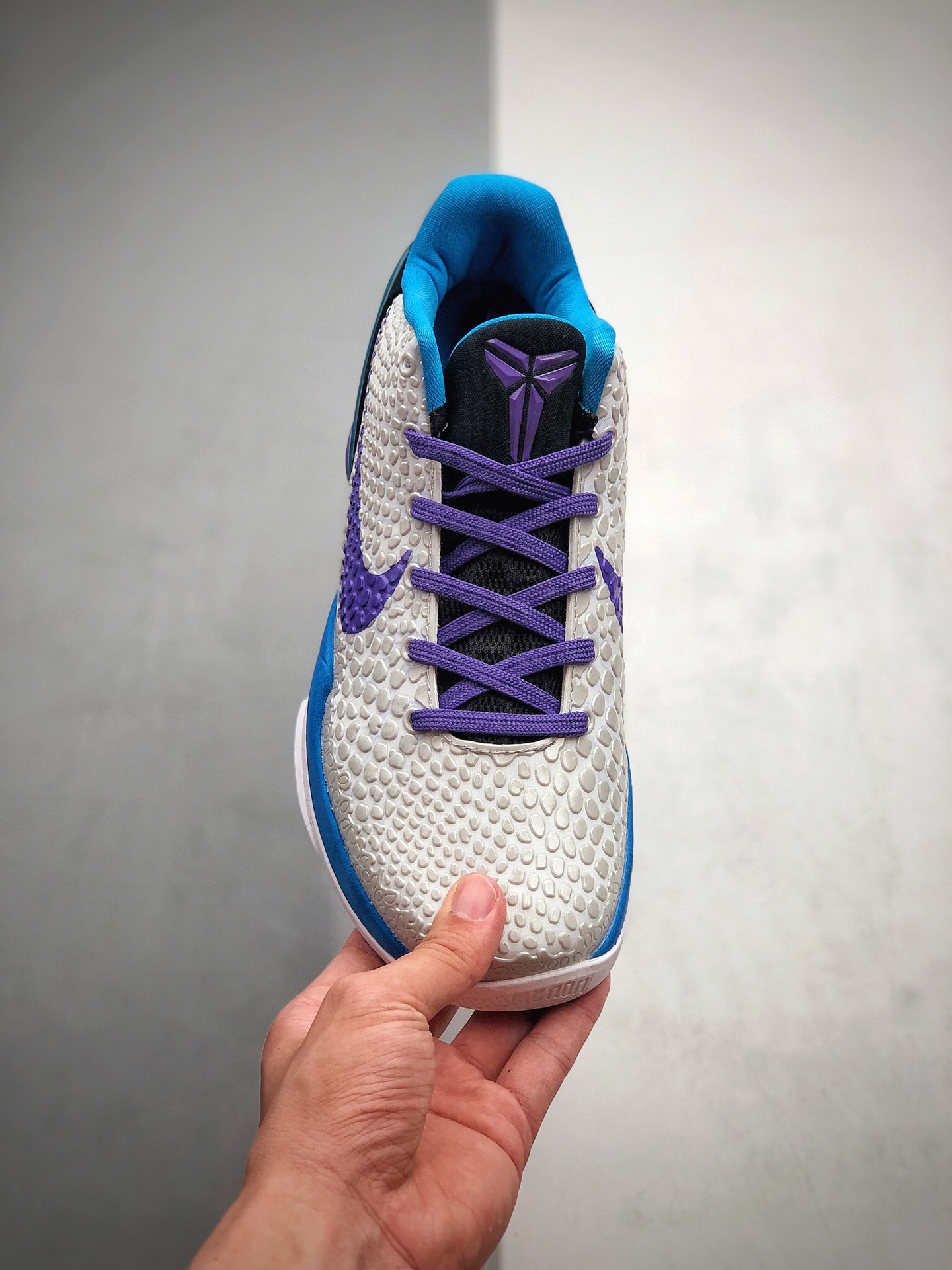 250 Nike Zoom Kobe 6 选秀日  Kobe 6 EricA var首次將科比在球場上的外号“黑曼巴”CW2190-102