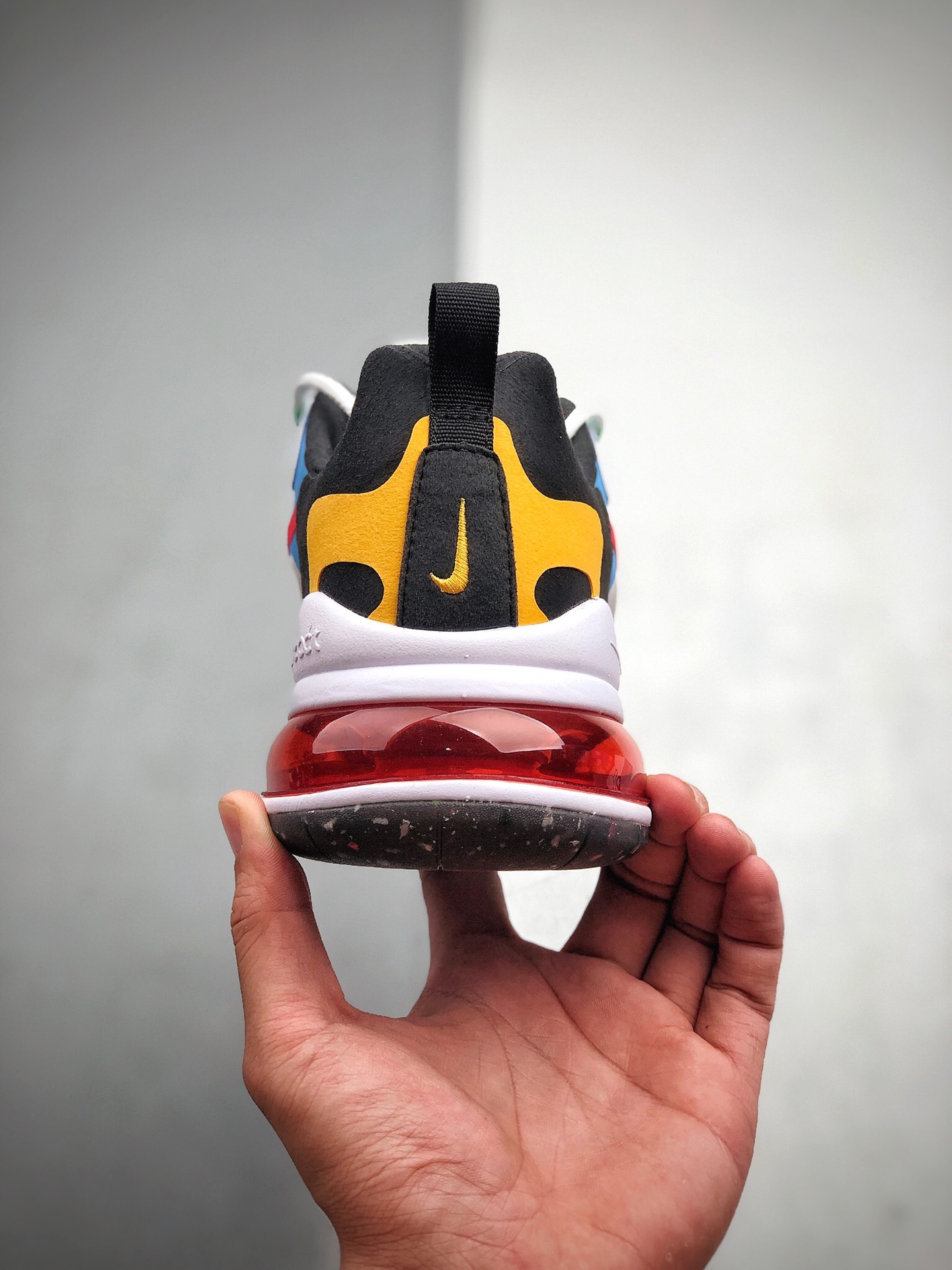 200 耐克 Nike React Air Max 270 React 高桥盾网纱系列 机能半气垫跑步鞋  DA2610-161