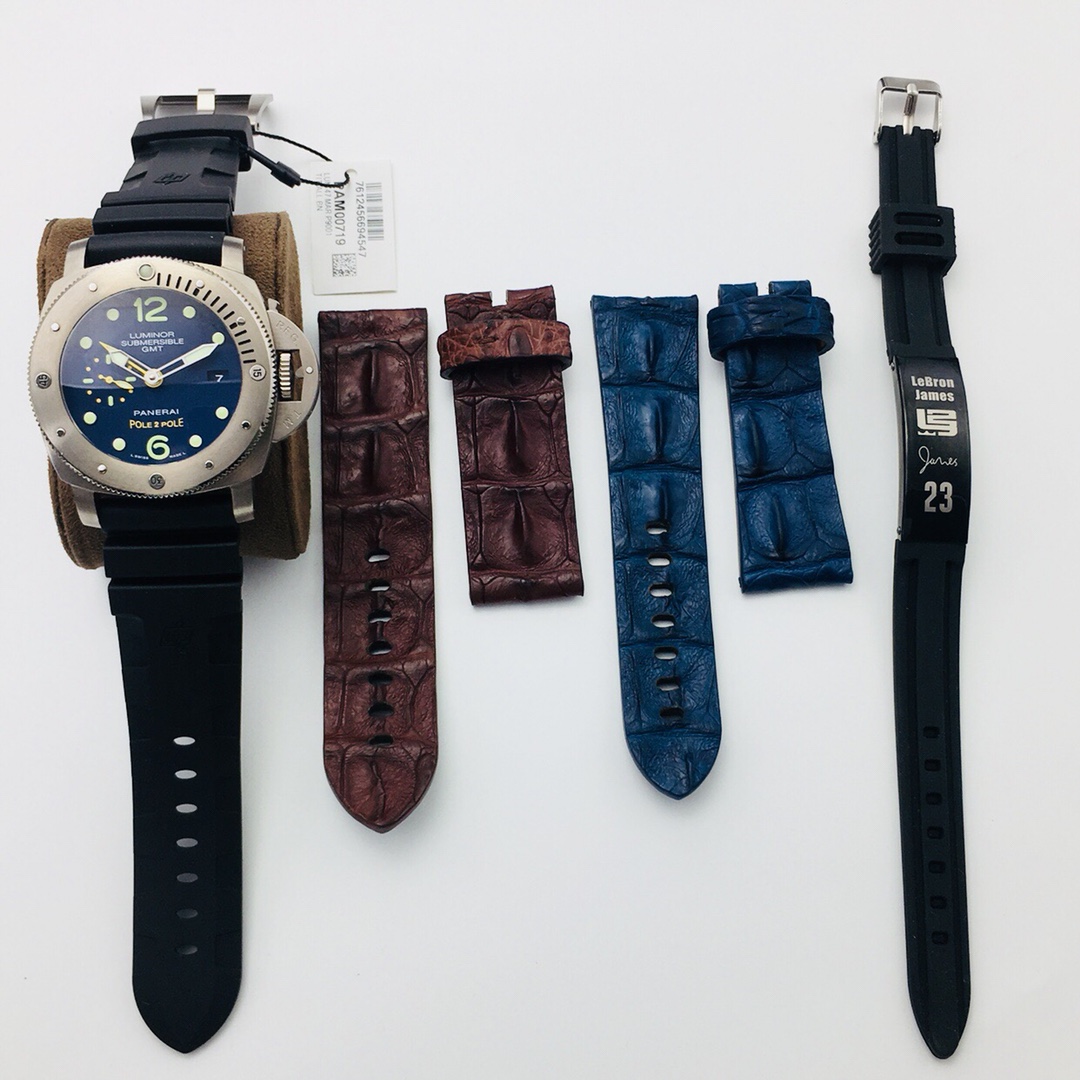 Panerai Blue 9001 47mm VS