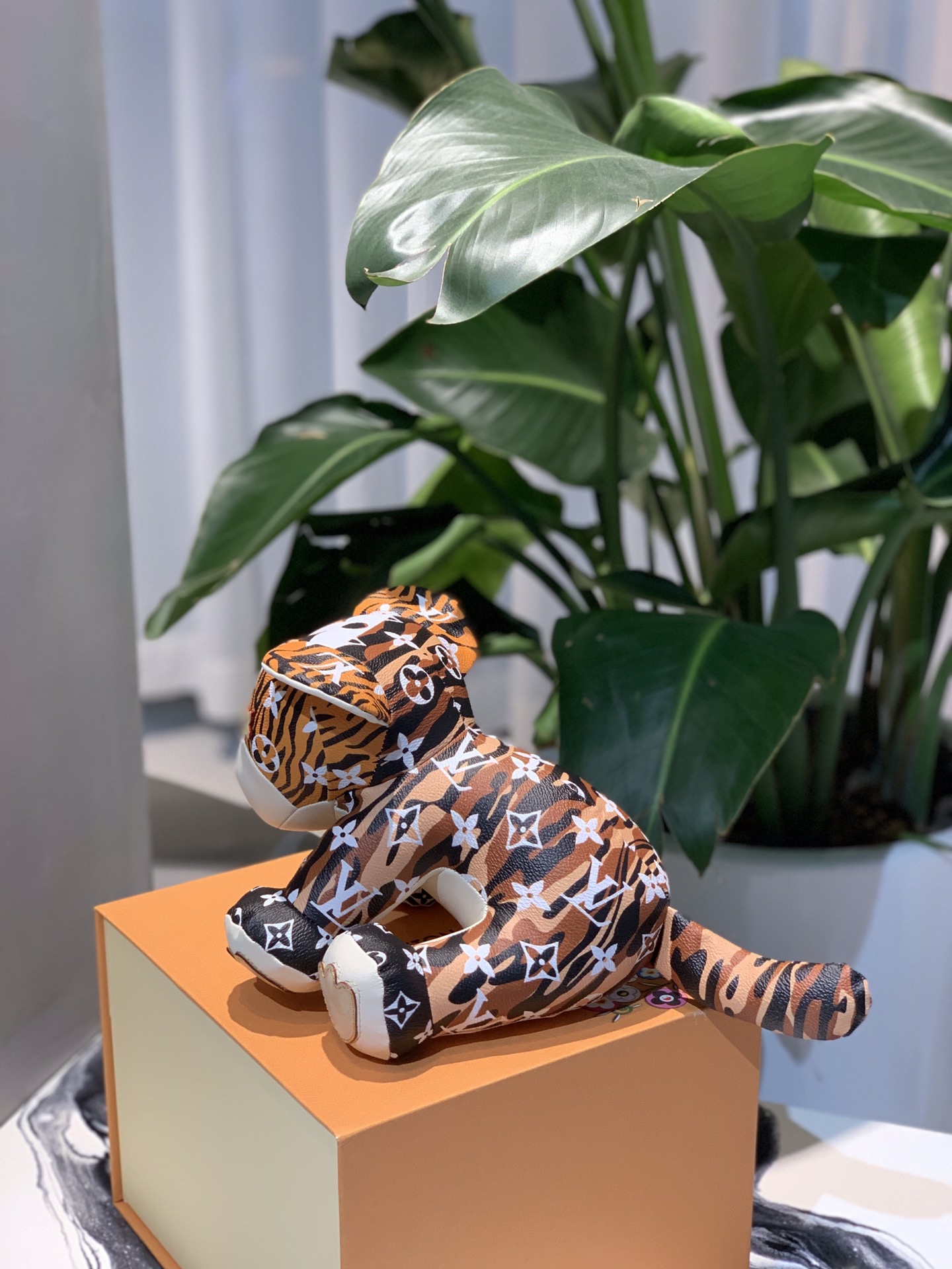 **Doudou Jungle Tiger Figurine** - Comprehensive 4