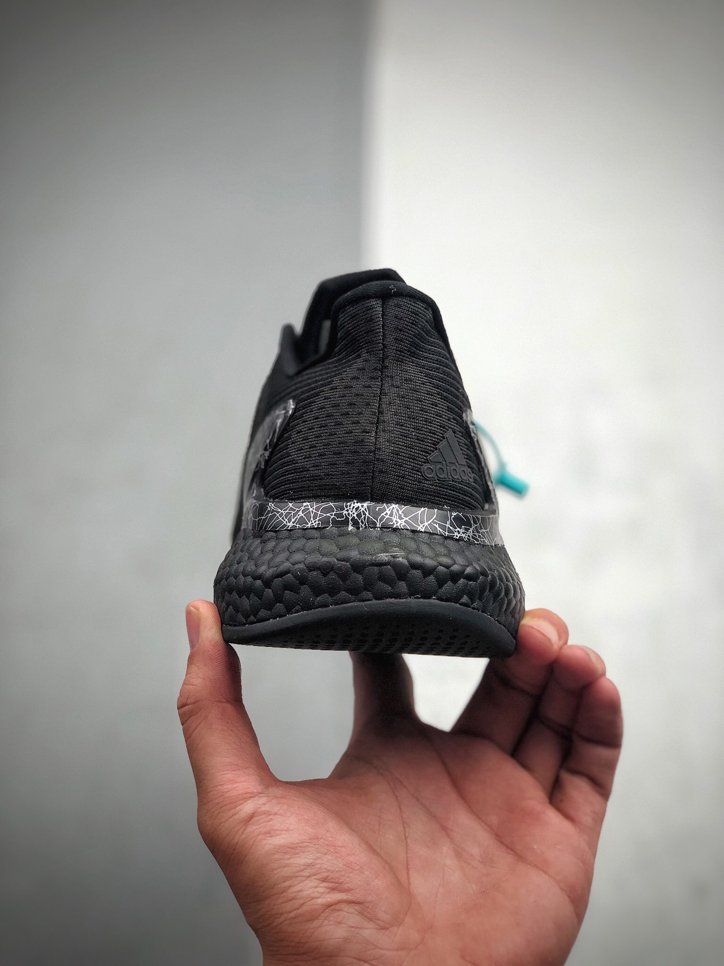 180  阿迪达斯 Adidas Alphaboost System M 针织鞋面