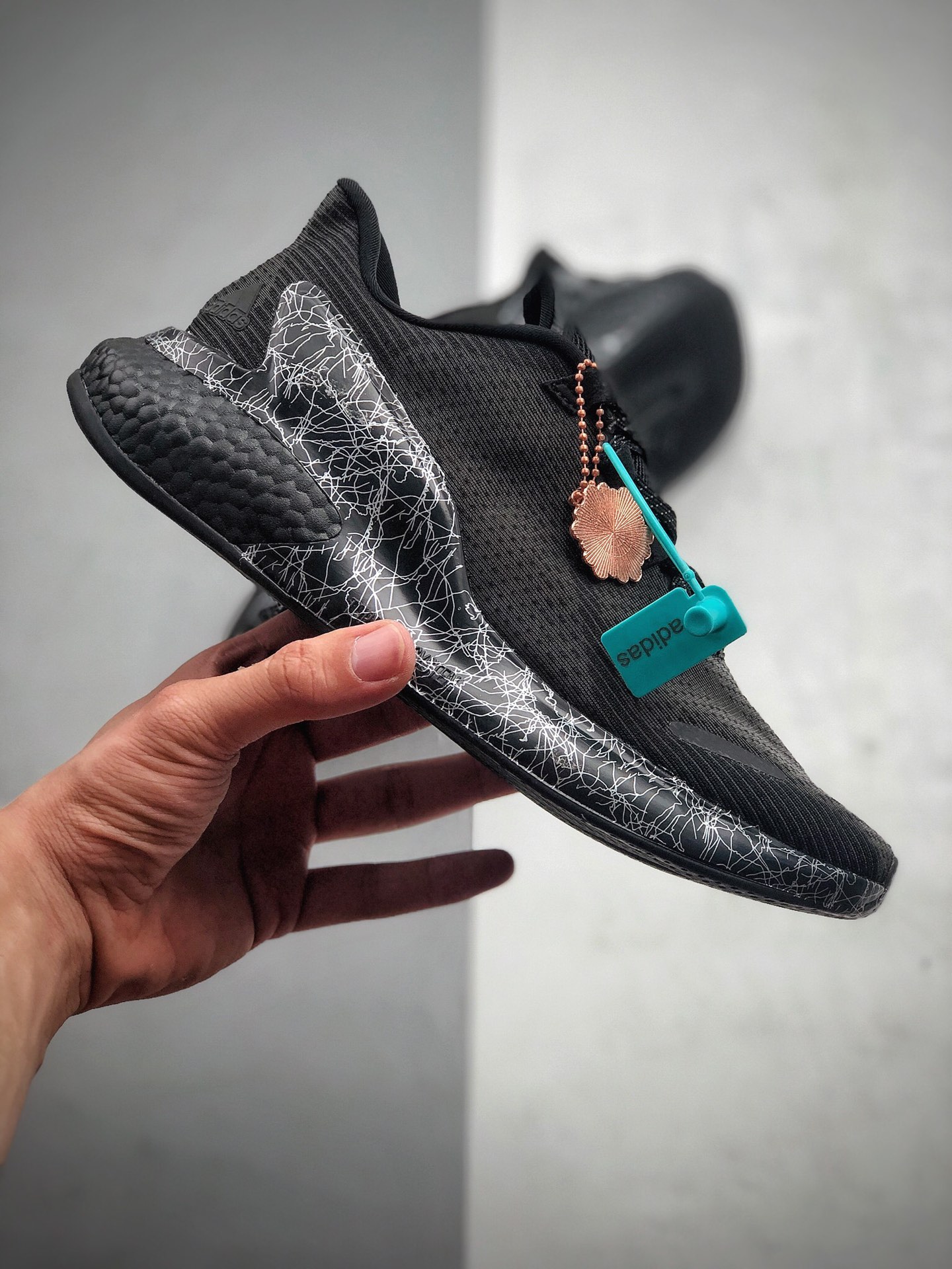 180  阿迪达斯 Adidas Alphaboost System M 针织鞋面