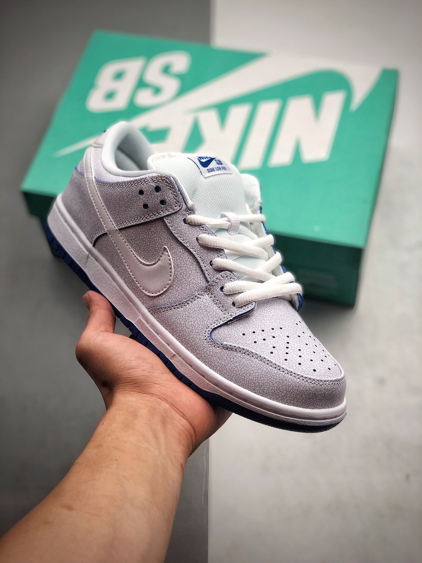250 Nike SB Dunk Low 滑板鞋低帮 青花瓷 CJ6884-100