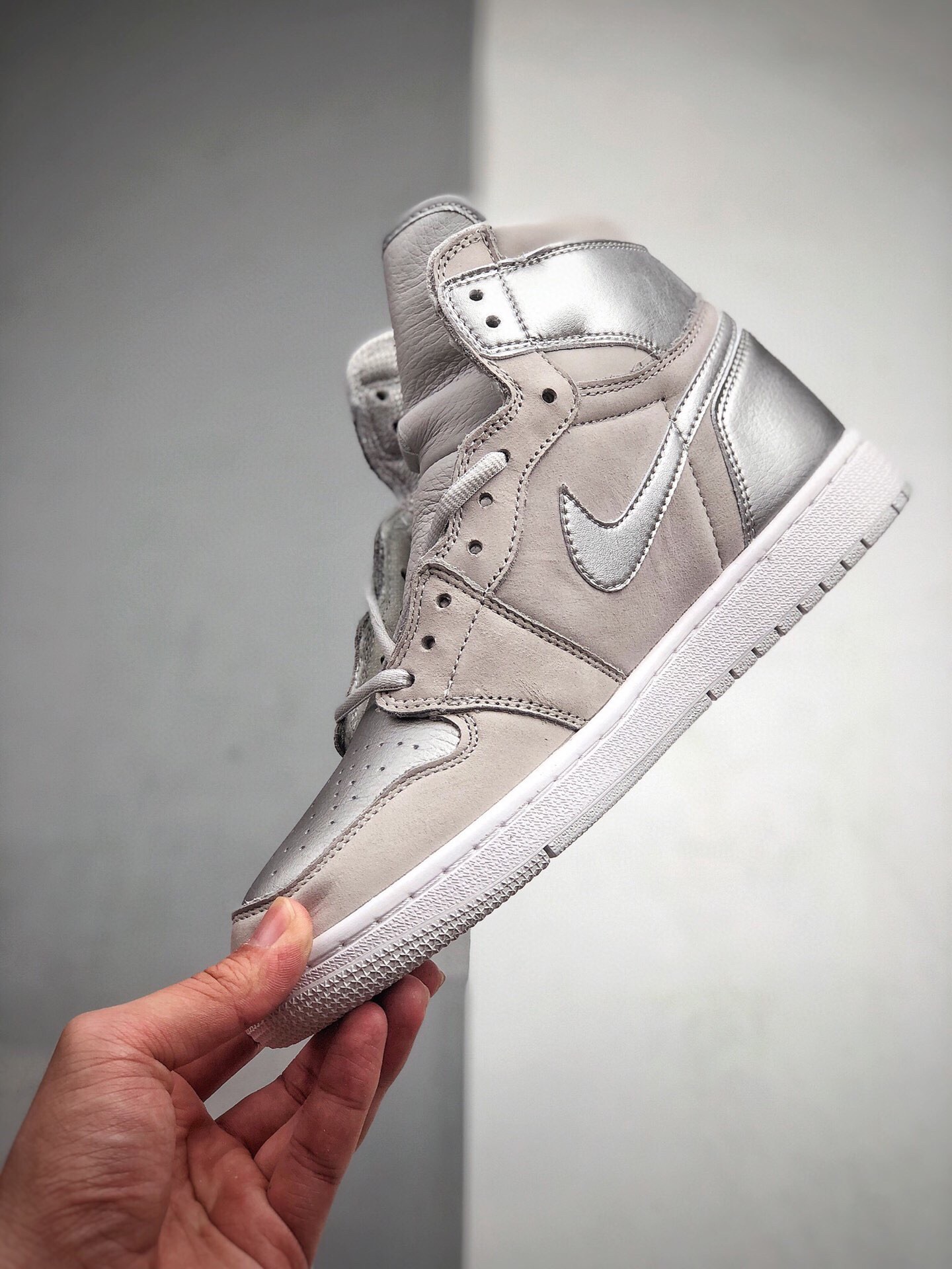 460 Air Jordan 1 High OG 灰麂银皮 DC1788-029
