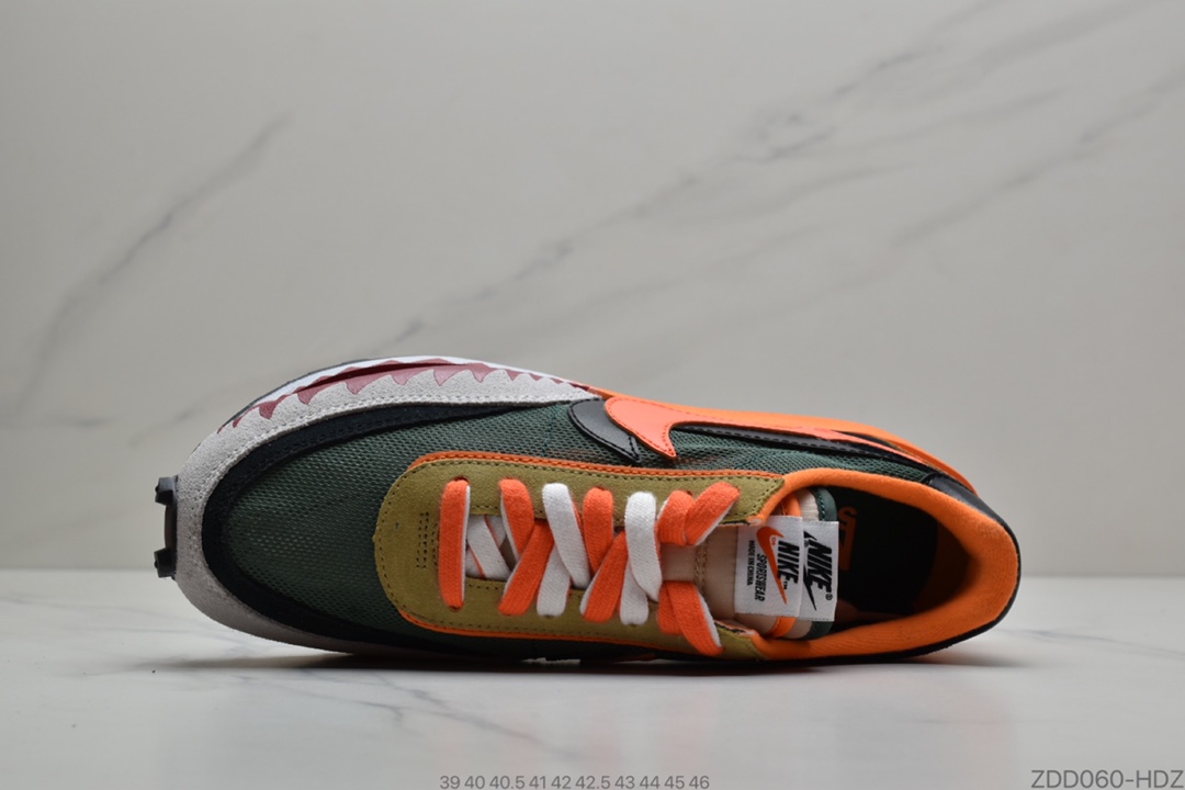 230 鲨鱼 x Sacai x Nike LVD Waffle Daybreak 联名走秀款 双勾Swoosh跑步鞋 BV0073-081