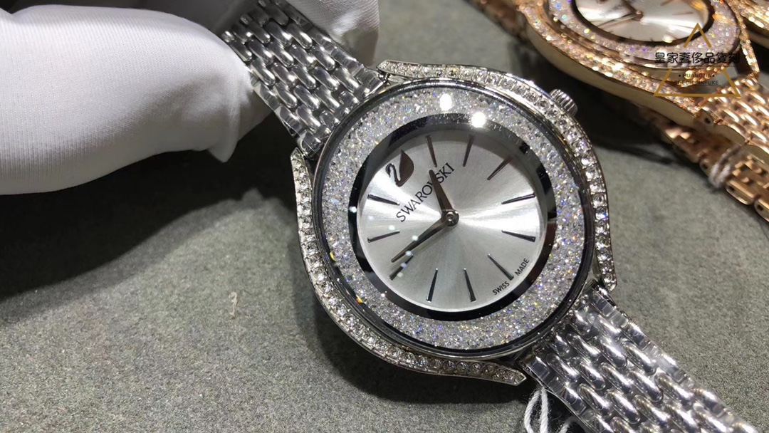 Unknown Swarovski 施华洛世奇 优雅之作 PVD表壳镶有逾1300颗施华洛水晶
