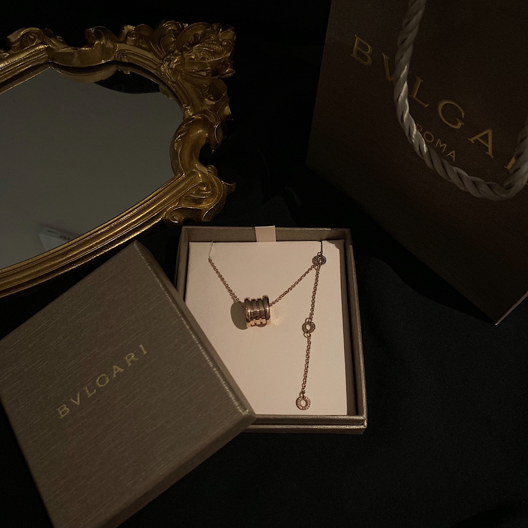 Bulgari-motif necklace - Comprehensive 2