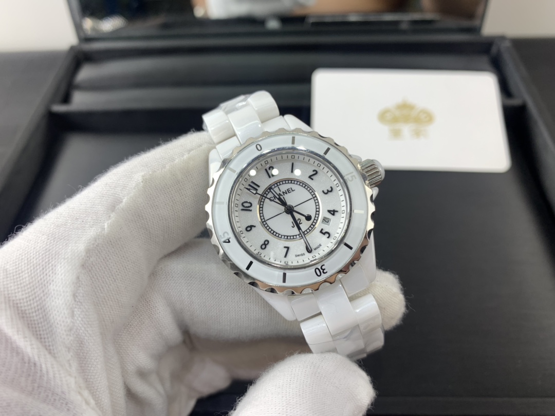 Chanel 皇家 香奈儿全白全陶瓷女表