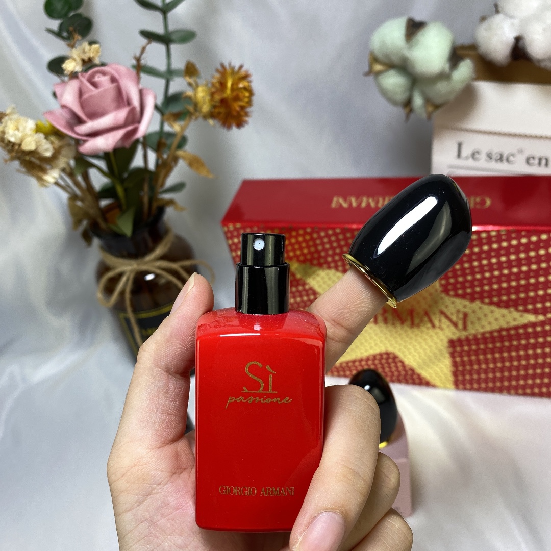 Armani Si Miniature Perfume Set - 3 x 30ml Eau de Parfum Collection 8 i1593703401 6784 7