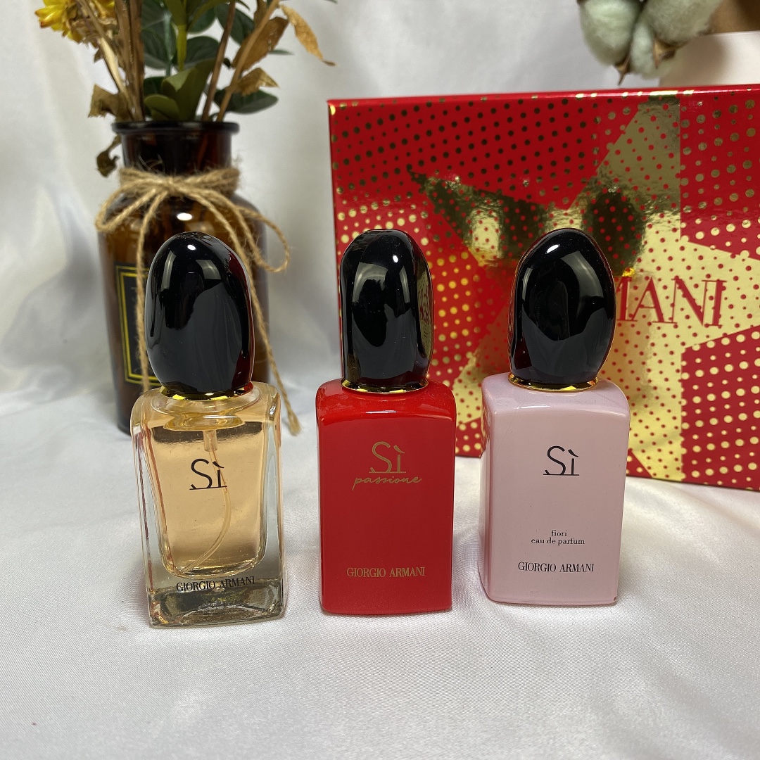 Armani Si Miniature Perfume Set - 3 x 30ml Eau de Parfum Collection 6 i1593703401 7222 5