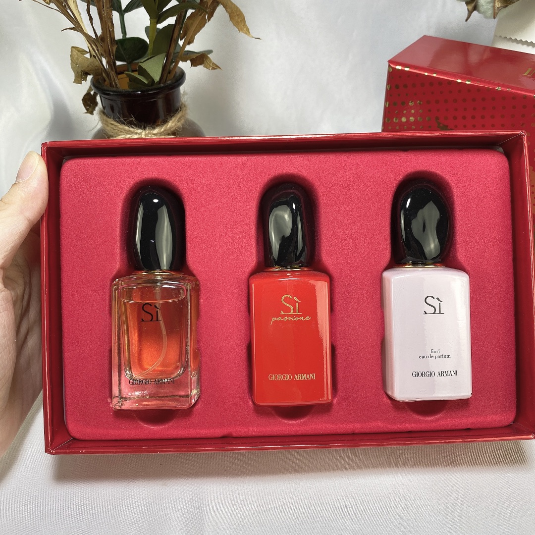 Armani Si Miniature Perfume Set - 3 x 30ml Eau de Parfum Collection 2 i1593703401 8788 1