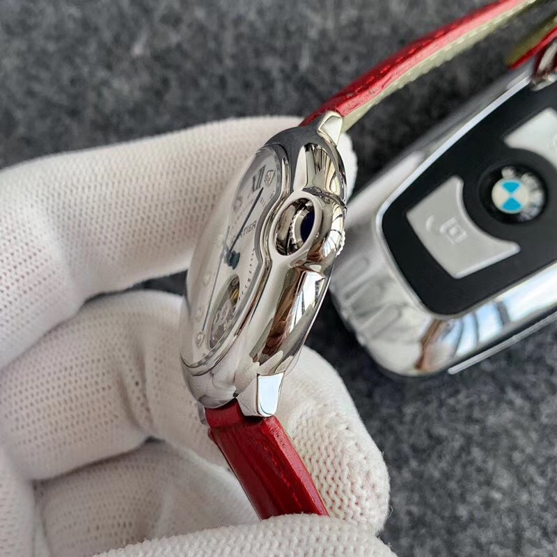 Cartier 卡家-Cartier女款蓝气球飞轮系列 陀飞轮机械女表火热上市 纯天然贝壳表盘流露着 唯美