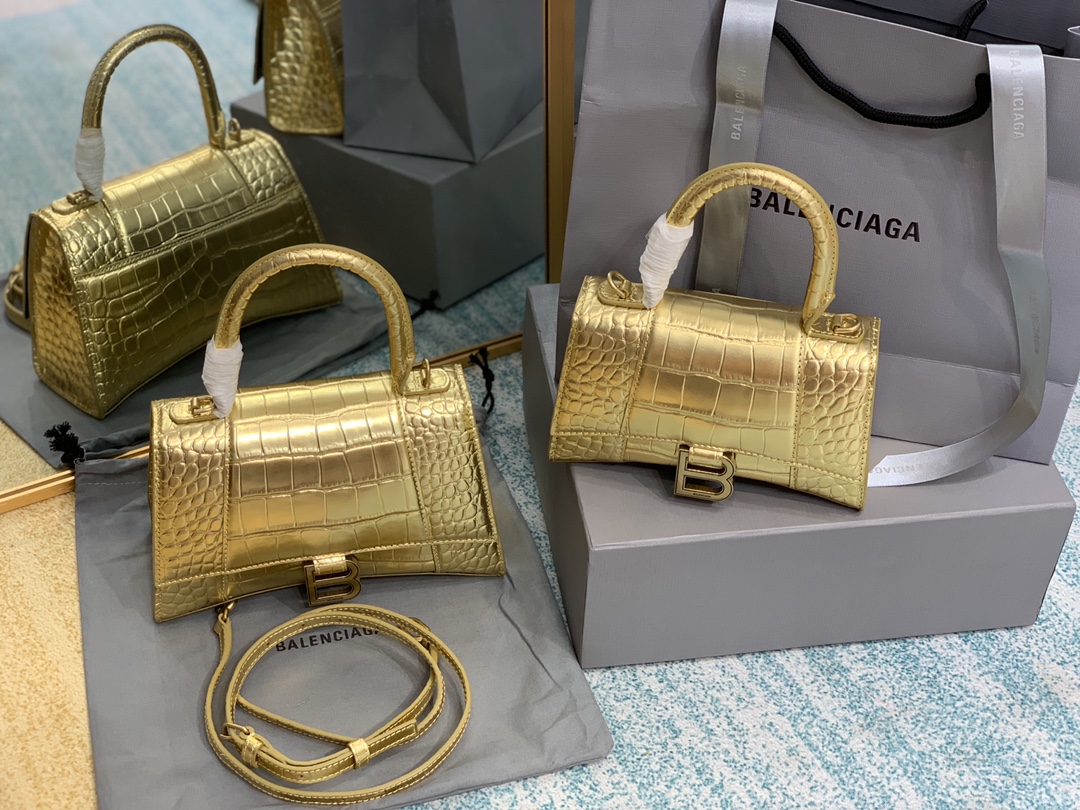 NO:198873,Hourglass bag golden crocodile pattern s number xs number comparison picture 8896, Balenciaga, balenciaga19860909沙漏包金色鳄鱼纹s号 xs号 对比图 8896,巴黎世家,balenciaga,Bag