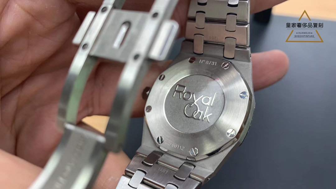 Audemars Piguet 爱彼少见女款钢带镶钻，简单舒适