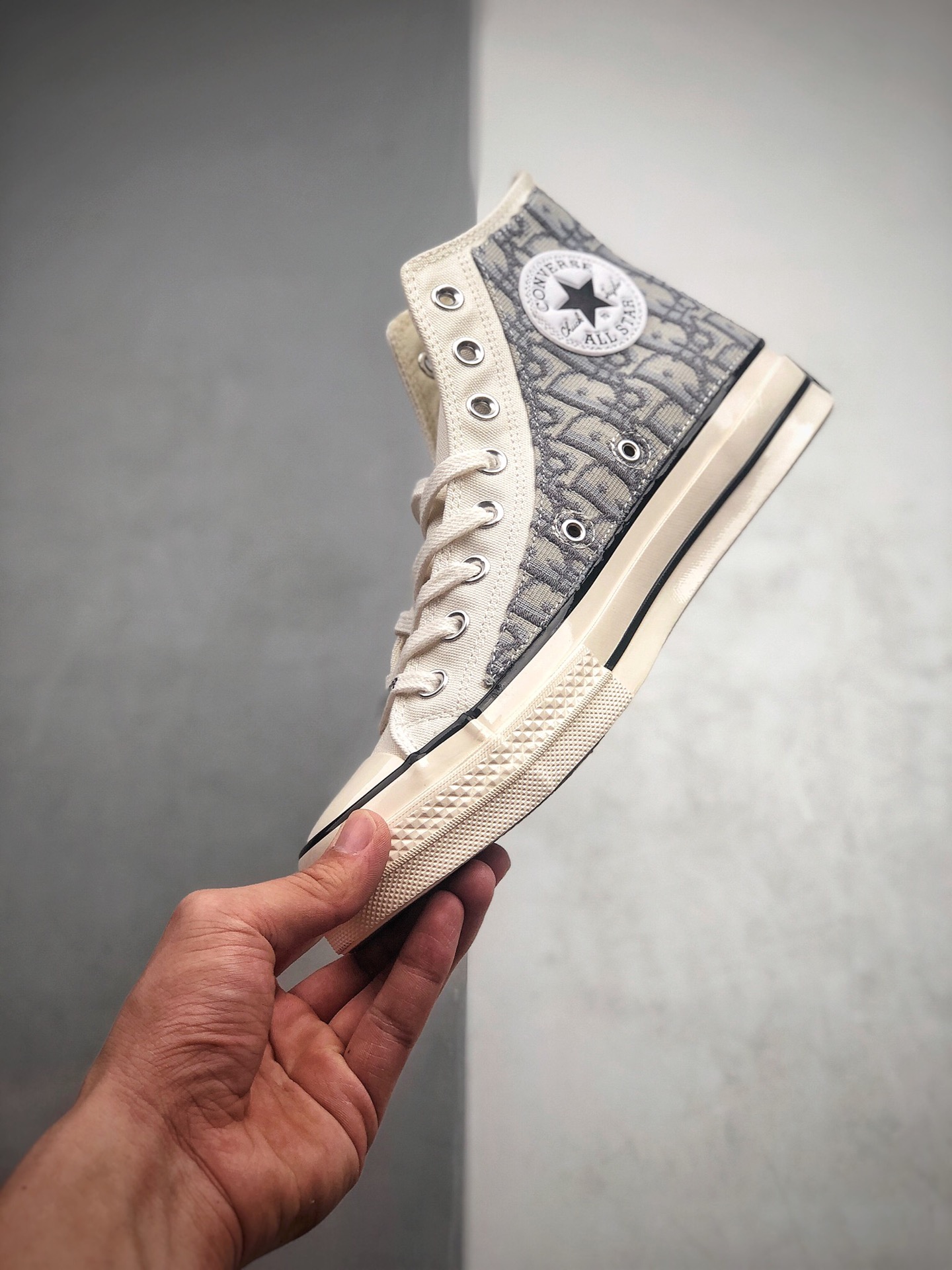 190  DIOR X CONVERSE 1970S  老花全新配色 米白灰重磅释出 原装硬质鞋盒