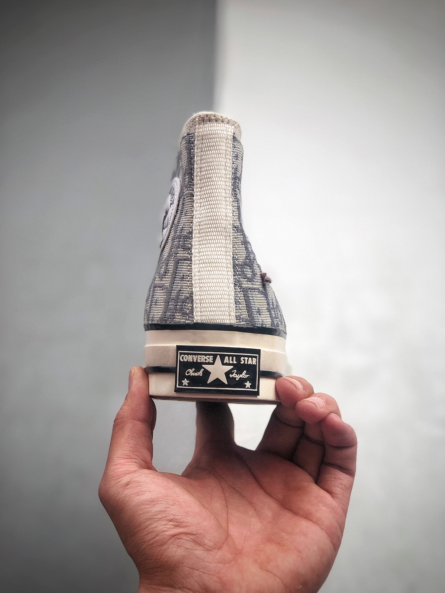 190  DIOR X CONVERSE 1970S  老花全新配色 米白灰重磅释出 原装硬质鞋盒