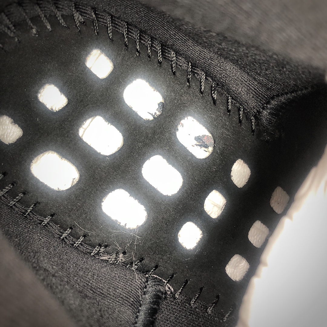 200  阿迪达斯 Adidas Ultra Boost All Terrain UB超弹力爆米花中底休闲跑步鞋