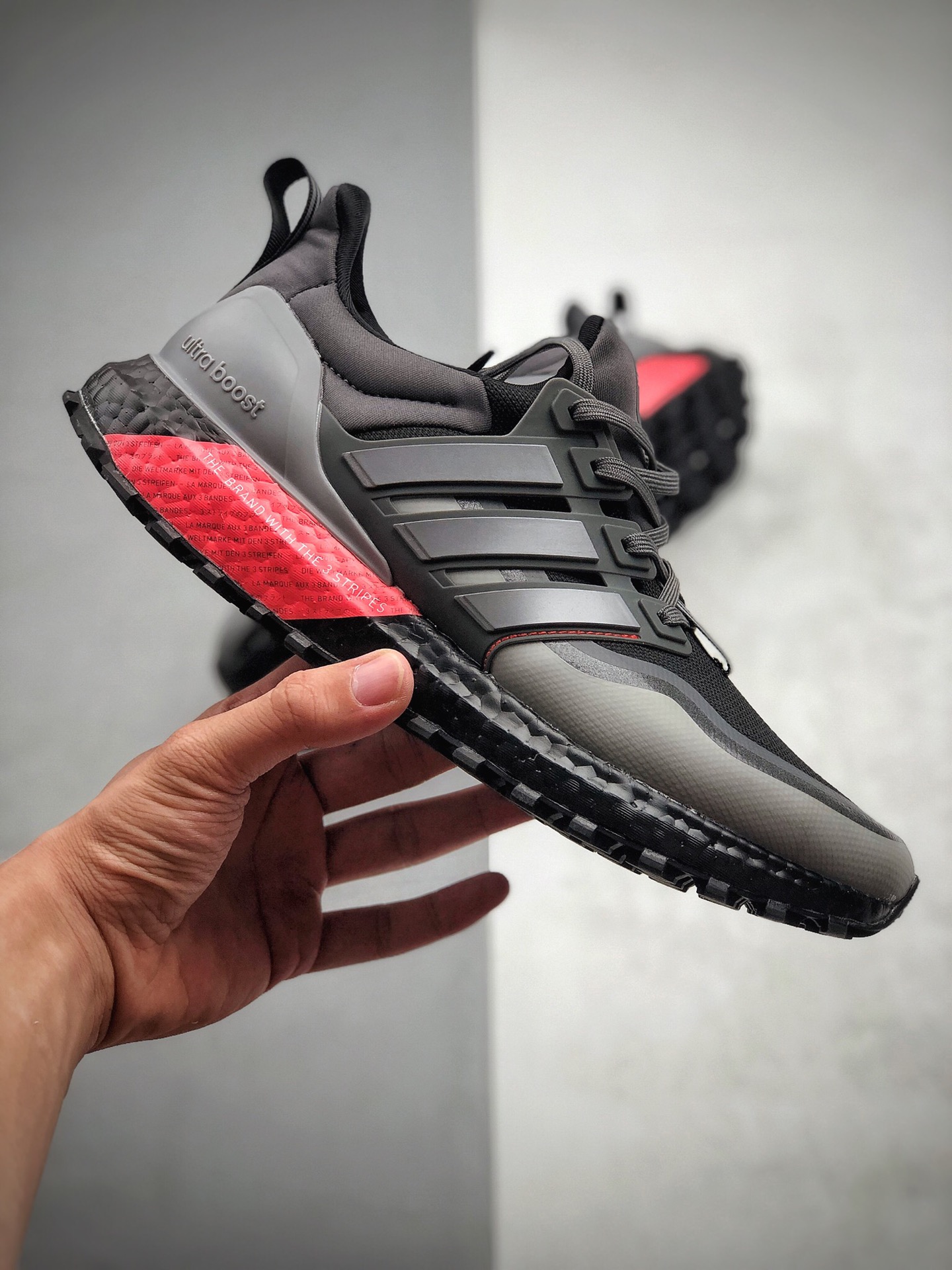 200  阿迪达斯 Adidas Ultra Boost All Terrain UB超弹力爆米花中底休闲跑步鞋