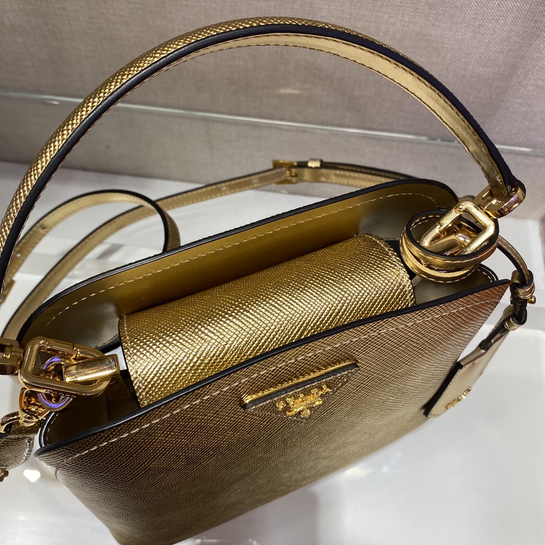米兰国际-Prada Mini Matinee bag 1BA286金色