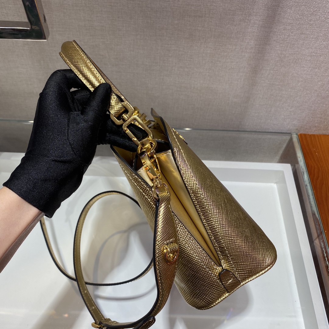 米兰国际-Prada Mini Matinee bag 1BA286金色