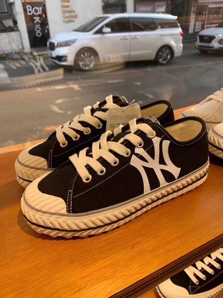 🎉🎉真硫化 公司级🎉🎉 独家出货 棒球联盟MLB PLAY BALL系列男女饼干鞋情侣NY洋基队复古高帮帆布鞋盟 抖音 快手 小红书 韩国洋基队NY大标潮流原厂1:1模具开发 原厂进口帆布材质 原厂 全套手提袋 原盒 雷射防伪标包装 天猫订单品质Size:35 36 36.5 37.5 38 38.5 39