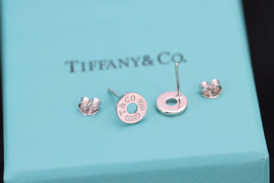 Tiffany & Co. Tiff 蒂*尼 1837圈形耳钉