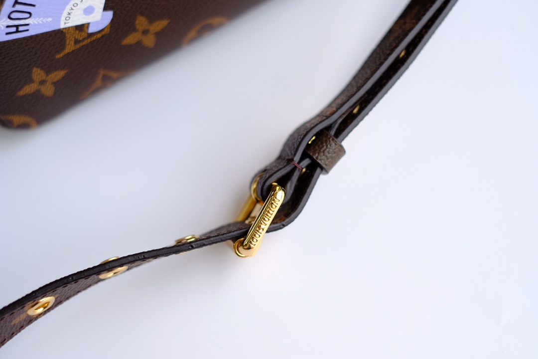 LV M40780老花丝印 POCHETTE METIS 手袋(图9) LV M40780老花丝印 POCHETTE METIS 手袋(图9)