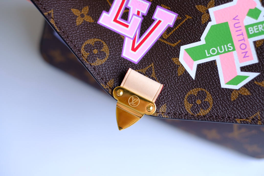 LV M40780老花丝印 POCHETTE METIS 手袋(图4) LV M40780老花丝印 POCHETTE METIS 手袋(图4)