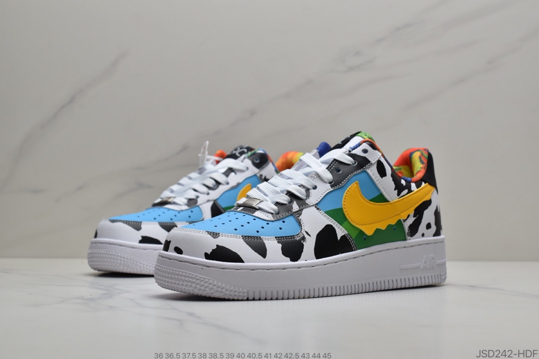 200   Ben & Jerry's x Nike l牛奶冰淇淋拖鞋CU3244-100