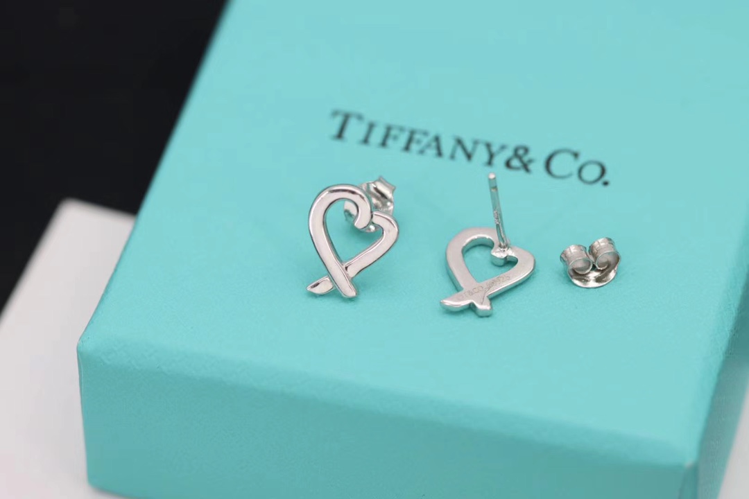 Tiffany & Co. Tiff 蒂*尼 纯银 心形耳钉
