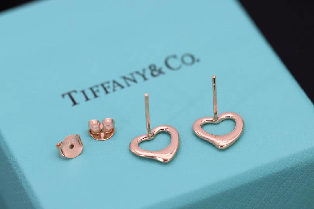 Tiffany & Co. Tiff 蒂*尼 立体爱心耳钉